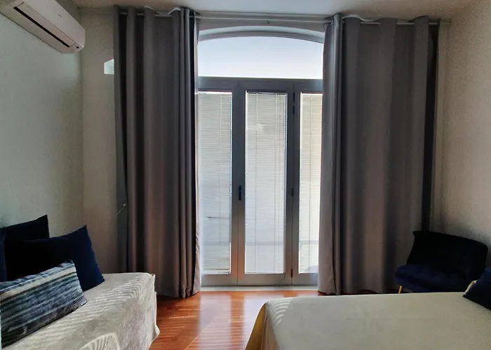 Camelia 12 Apartments