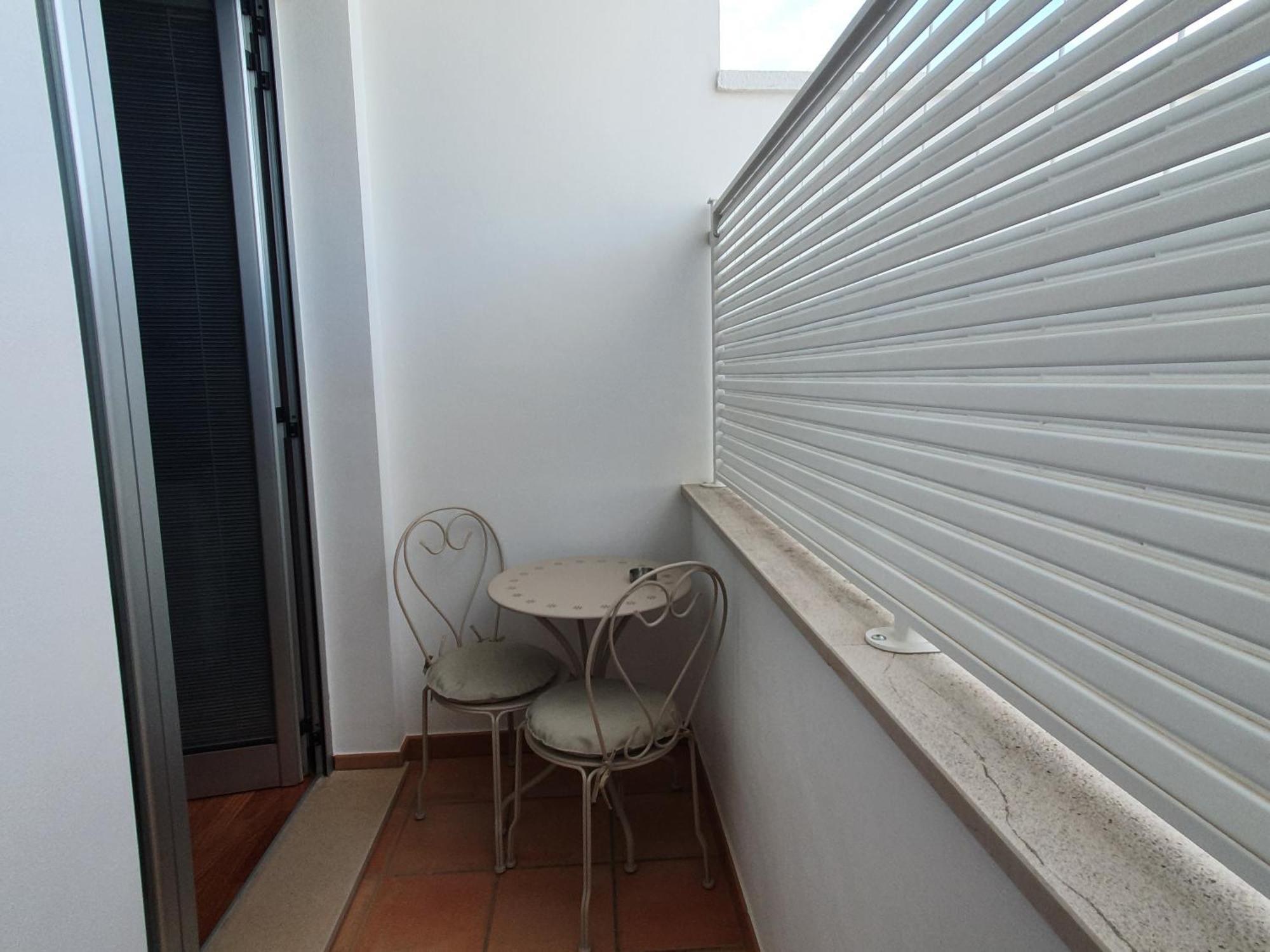Apartment Camelia 12 *
